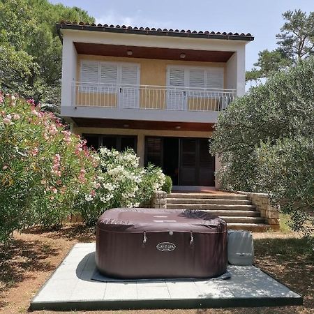 Guesthouse Butkovic Punat Exteriör bild