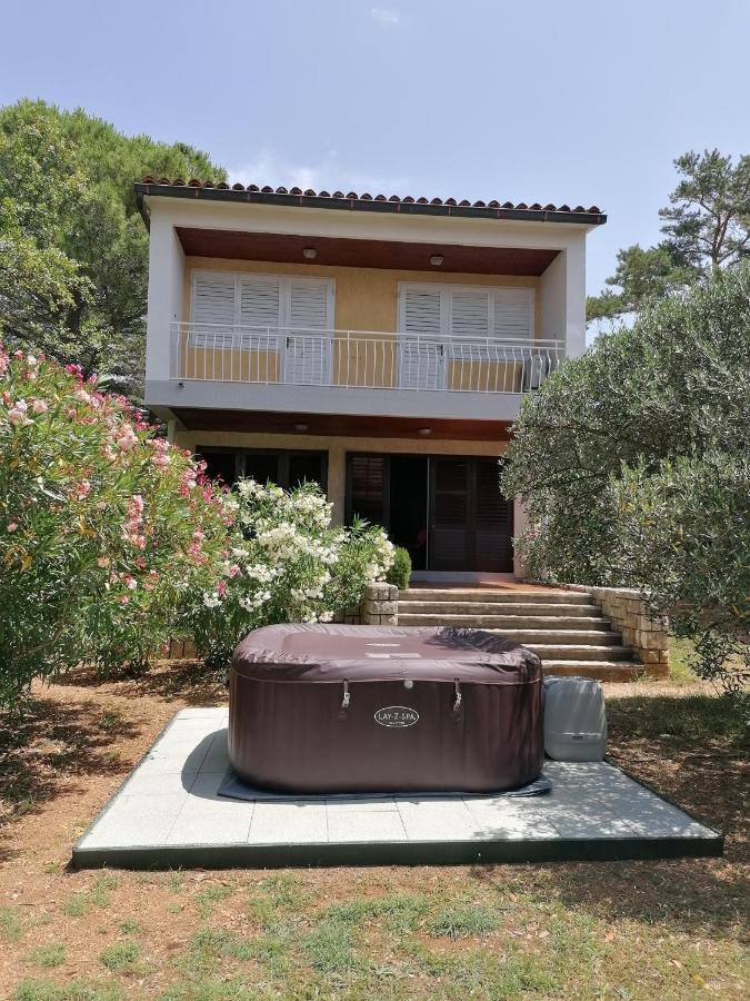 Guesthouse Butkovic Punat Exteriör bild