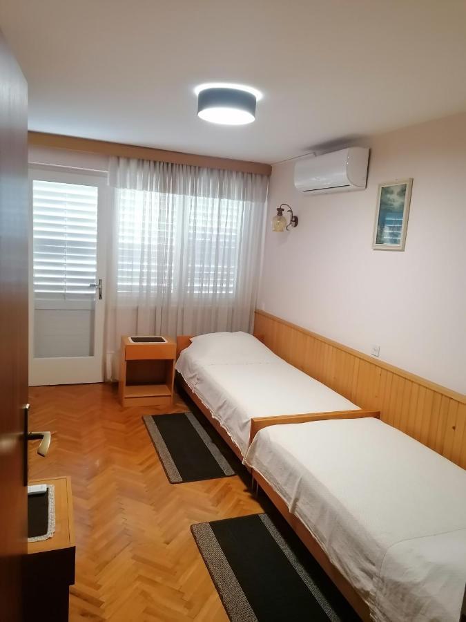 Guesthouse Butkovic Punat Exteriör bild